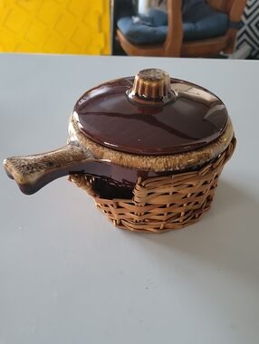 Vintage Hull Pottery brown drip glaze French Soup Bowl